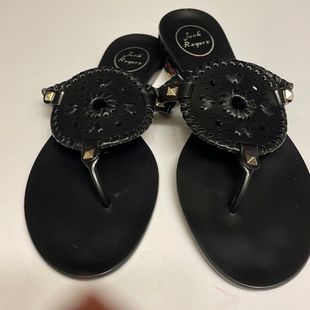 Jack Rogers “Georgica “ Black Jelly Medallion Thong Sandals. Size - 9. Preowned.
